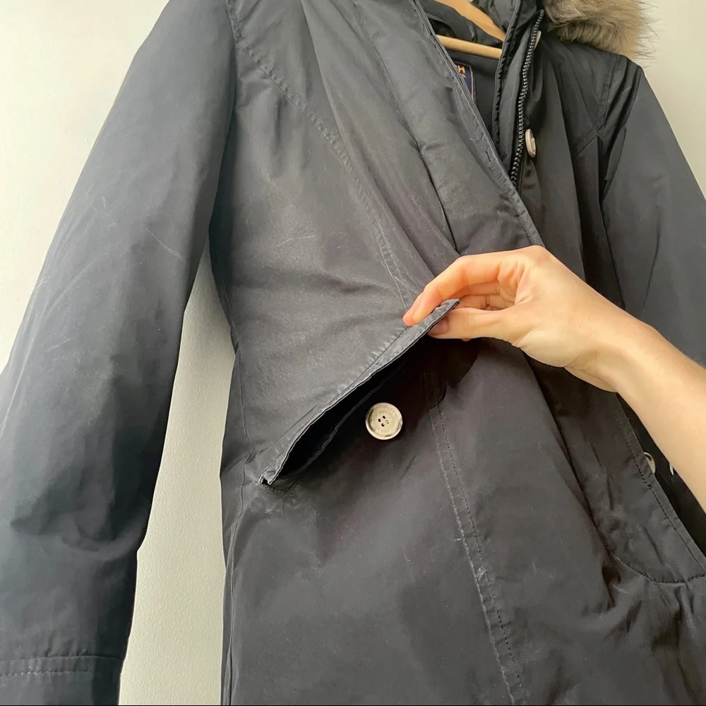 WOOLRICH Luxury Arctic Parka down coat with detachable raccoon fur (HOLD) - Picture 10 of 13
